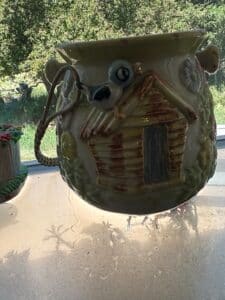 Vintage-Cottage-Ware-Ceramic-Planter-with-Log-Cabin-and-Bird-Motif