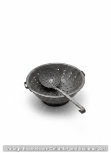 Vintage-Enamelware-Colander-and-Skimmer-Set