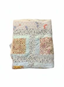 Vintage-Handmade-Quilt