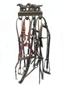 Vintage-Horse-Bridle-and-Halter-Set-with-Decorative-Horse-Wall-Mount