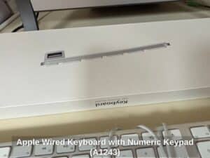 Apple-Wired-Keyboard-with-Numeric-Keypad-A-second-image