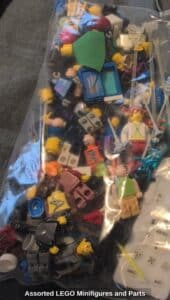 Assorted-LEGO-Minifigures-and-Parts