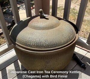 Japanese-Cast-Iron-Tea-Ceremony-Kettle-Chagama-with-Bird-Finial