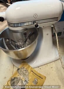 KitchenAid-Golden-Anniversary-Stand-Mixer-third-image