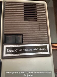 Montgomery-Ward-Q-Automatic-Slide-Projector