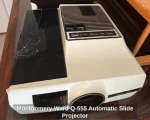 Montgomery-Ward-Q-Automatic-Slide-Projector-second-image