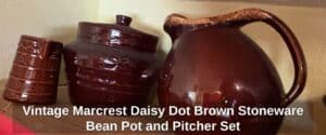 Vintage-Marcrest-Daisy-Dot-Brown-Stoneware-Bean-Pot-and-Pitcher-Set