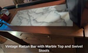 Vintage-Rattan-Bar-with-Marble-Top-and-Swivel-Stools-third-image