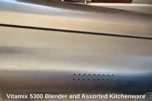 Vitamix-Blender-and-Assorted-Kitchenware-fourth-image