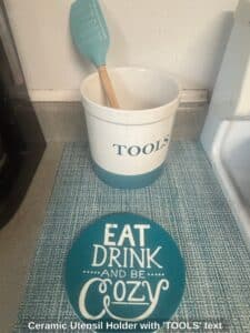 Ceramic-Utensil-Holder-with-TOOLS-text
