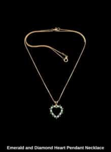 Emerald-and-Diamond-Heart-Pendant-Necklace-fourth-image