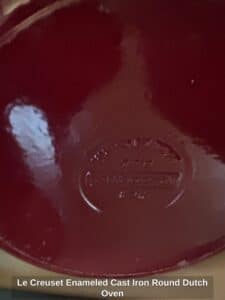 Le-Creuset-Enameled-Cast-Iron-Round-Dutch-Oven-second-image