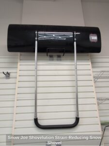 Snow-Joe-Shovelution-Strain-Reducing-Snow-Shovel