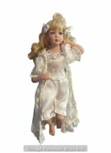 Vintage-Porcelain-Bride-Doll-fourth-image