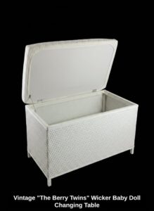 Vintage-The-Berry-Twins-Wicker-Baby-Doll-Changing-Table-second-image