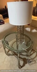 Decorative-Metal-Table-Lamp-with-Lattice-Column-second-image