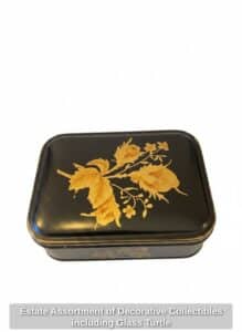 Estate-Assortment-of-Decorative-Collectibles-including-Glass-Turtle-fourth-image