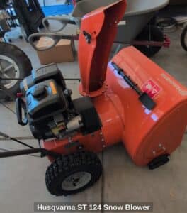 Husqvarna-ST-Snow-Blower-second-image