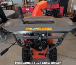 Husqvarna-ST-Snow-Blower-third-image