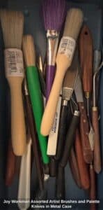 Joy-Workman-Assorted-Artist-Brushes-and-Palette-Knives-in-Metal-Case
