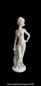 Lladro-Sophisticate-Figurine-