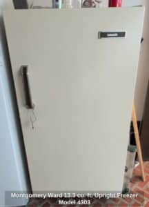 Montgomery-Ward-.-cu.-ft.-Upright-Freezer-Model