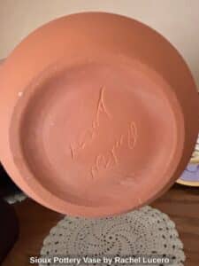 Sioux-Pottery-Vase-by-Rachel-Lucero-second-image