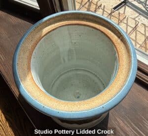 Studio-Pottery-Lidded-Crock-second-image