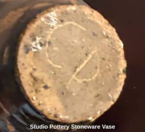 Studio-Pottery-Stoneware-Vase-second-image