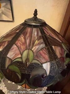 Tiffany-Style-Leaded-Glass-Table-Lamp-second-image
