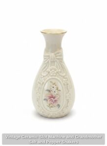 Vintage-Ceramic-Slot-Machine-and-Grandmother-Salt-and-Pepper-Shakers-second-image