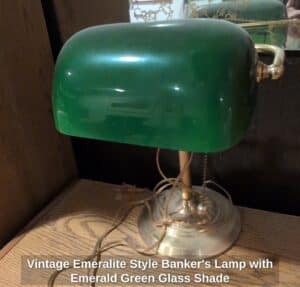 Vintage-Emeralite-Style-Bankers-Lamp-with-Emerald-Green-Glass-Shade
