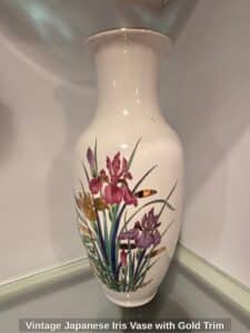 Vintage-Japanese-Iris-Vase-with-Gold-Trim