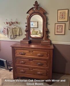 Antique-Victorian-Oak-Dresser-with-Mirror-and-Glove-Boxes-second-image