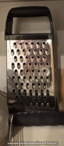 Assorted-Kitchen-Appliance-and-Tool-Lot-fourth-image