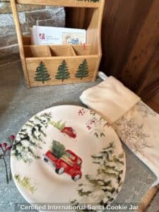 Certified-International-Santa-Cookie-Jar-second-image