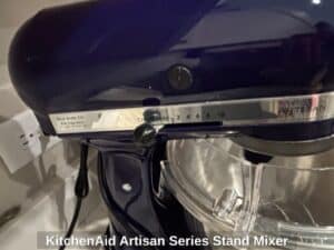 KitchenAid-Artisan-Series-Stand-Mixer-fourth-image