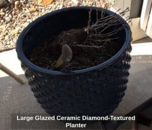 Large-Glazed-Ceramic-Diamond-Textured-Planter