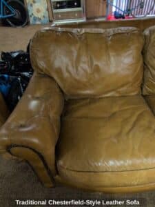 Traditional-Chesterfield-Style-Leather-Sofa-third-image