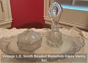 Vintage-L.E.-Smith-Beaded-Medallion-Glass-Vanity-Set