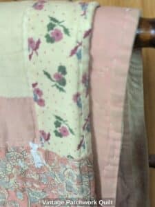 Vintage-Patchwork-Quilt-second-image