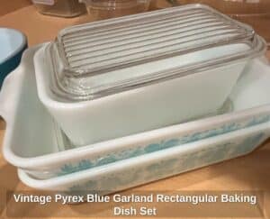 Vintage-Pyrex-Blue-Garland-Rectangular-Baking-Dish-Set