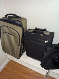 Assorted-Luggage-Set-second-image