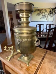 Brass-Samovar-with-Decorative-Engravings-third-image