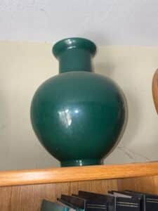 Emerald-Green-Glazed-Chinese-Style-Vase