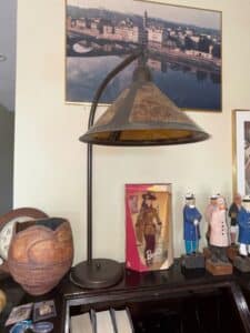 Mica-Lamp-Co.-Arts-and-Crafts-Style-Table-Lamp-with-Mica-Shade
