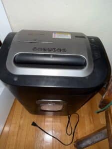 Royal-MX-Paper-Shredder-second-image