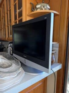 Samsung-inch-HD-LCD-TV