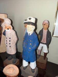 Set-of-Four-Hand-Carved-Sailor-Figures-by-Tom-Hannah-second-image