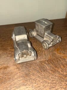 Vintage-Banthrico-Metal-Automobile-Coin-Banks-Set-of-